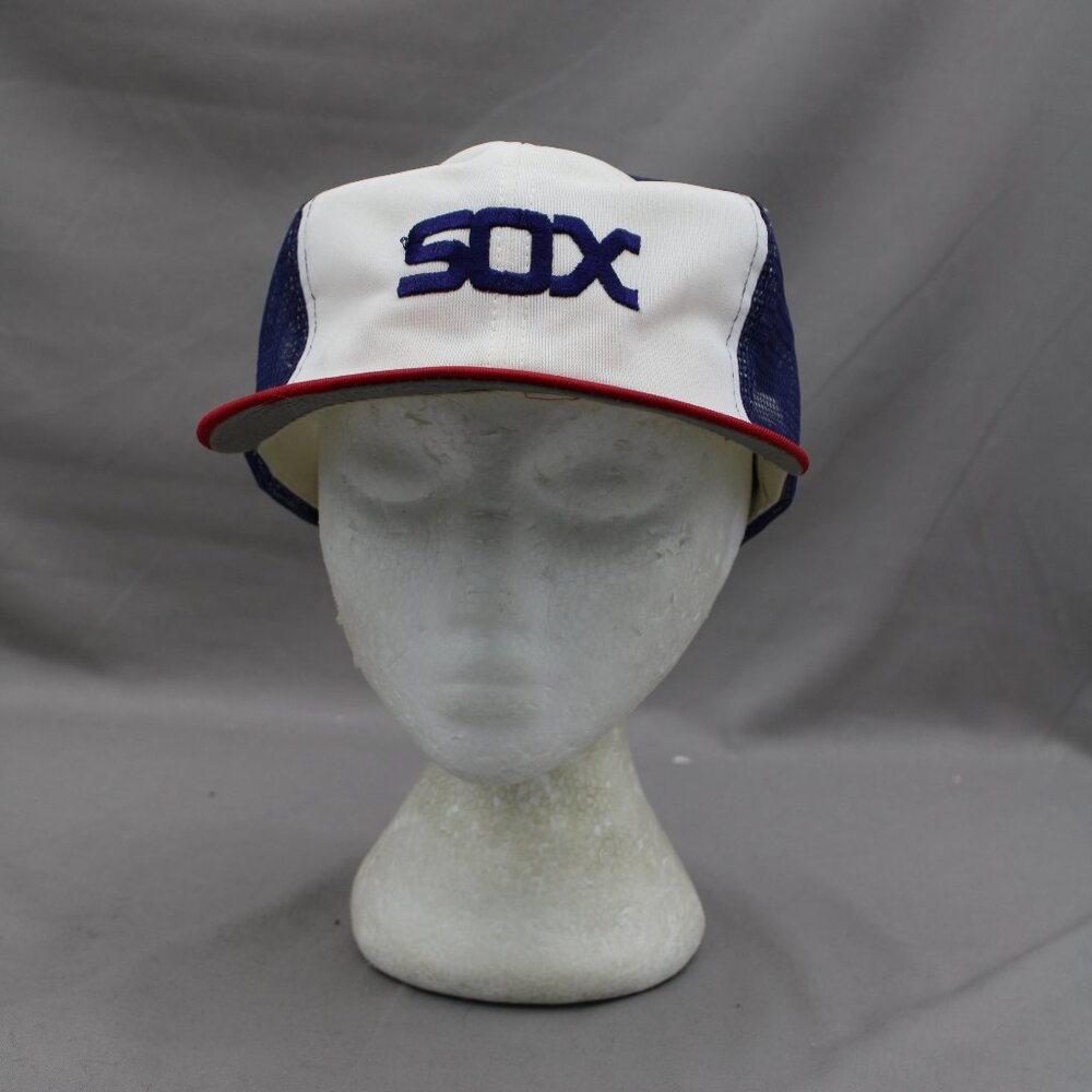 Chicago White Sox Hat (VTG) - 1980s Trucker Hat by Annco - Adult Snapback